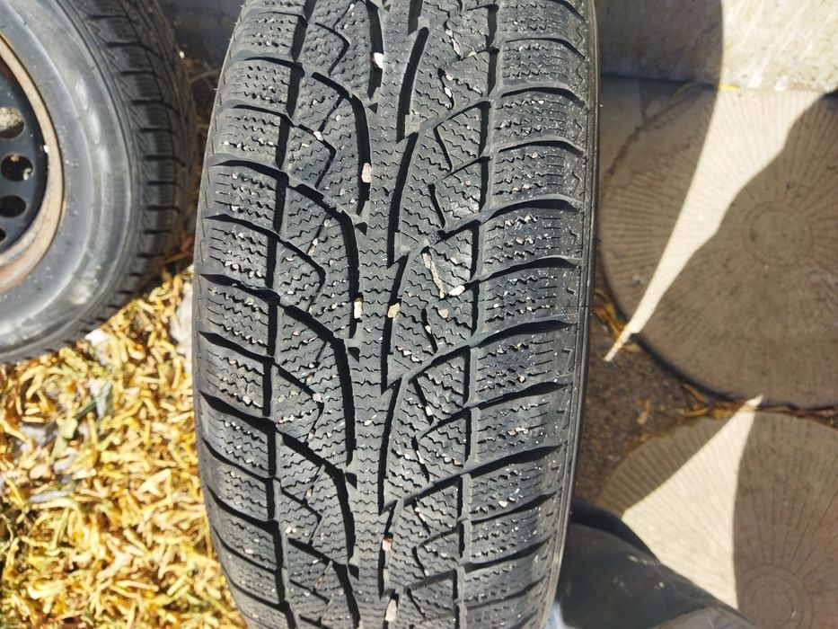 Шины с дисками комплект