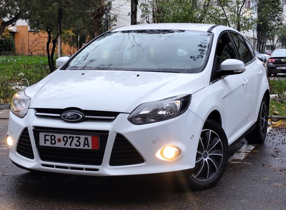 Ford Focus 1.6 benzină clasic, 2012, Navi, Park assist