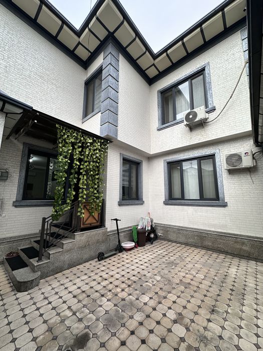 3 қаватли компакт коттедж сотилади