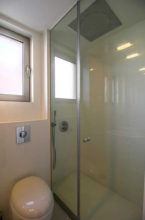 Дава се под наем Двустаен апартамент в София, Център - 75 кв.м за 750 € - Снимка #16