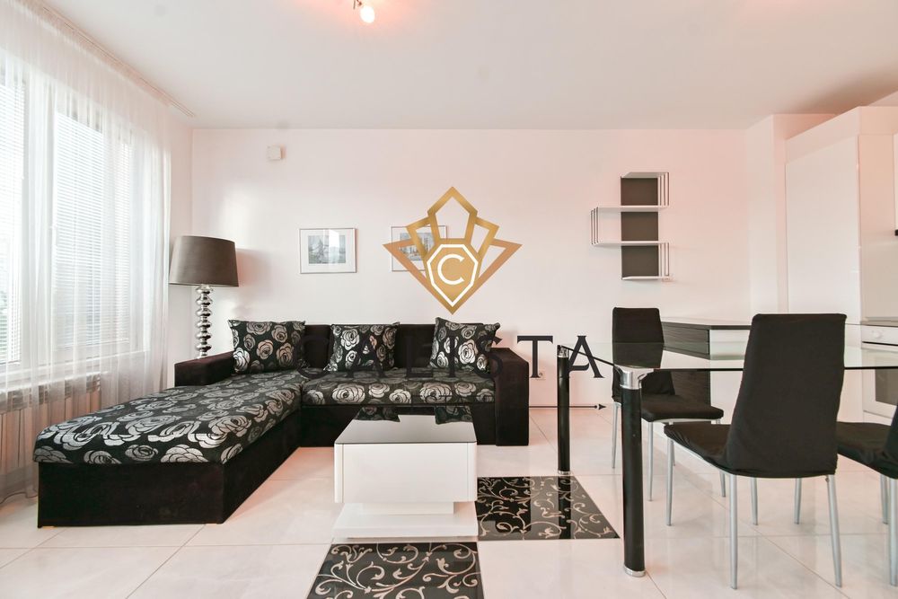 Тристаен апартамент под наем в ж.к. Красна поляна 3, 2146920