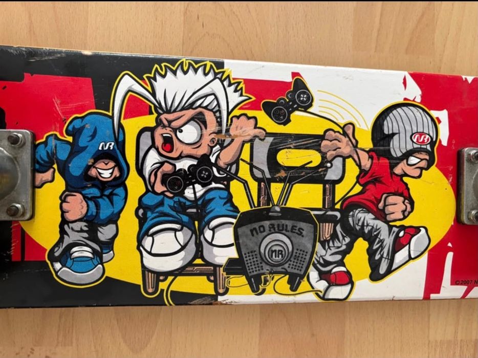 Skateboard crazy creek 60,5 lungime și 16,5 latime