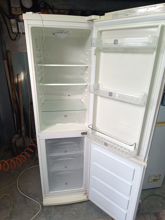 Продам холодильник