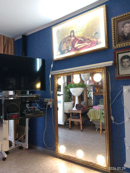 Зеркала в раме. С подсветкой, и без