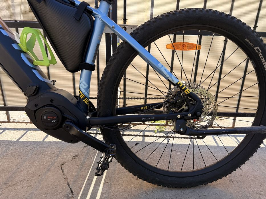 Bicicleta electrica // Motor Bosch CX // 1.000 km rulati // CA NOUA //