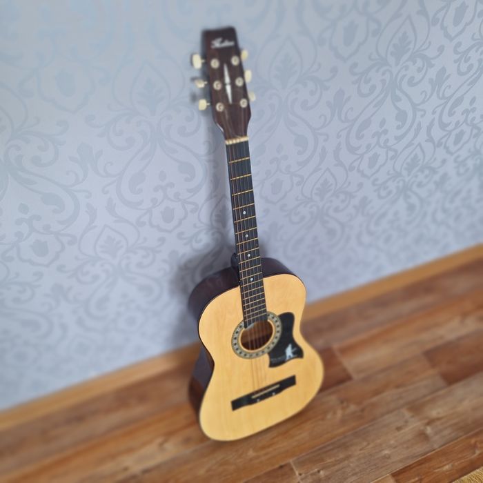 Гитара 6 струнная