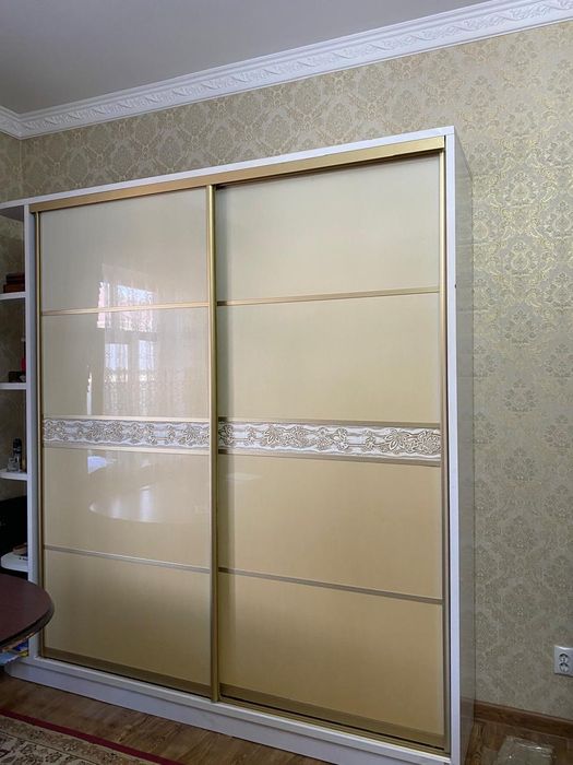 Продаётся шкаф в хорошем состоянии