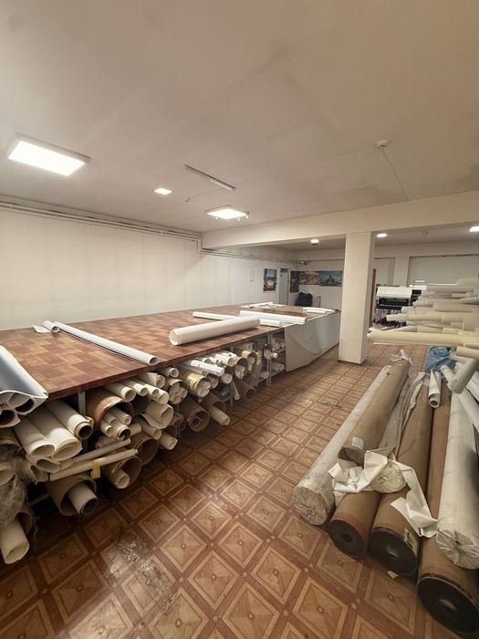 Продается 2х этажный большой СКЛАД 14 соток ор:  Аэропорт массив-5 крг