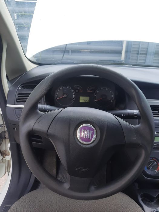 Fiat Linea 1.4 77CP