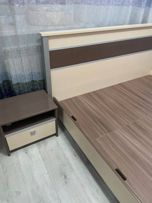 Двухспальная кровать