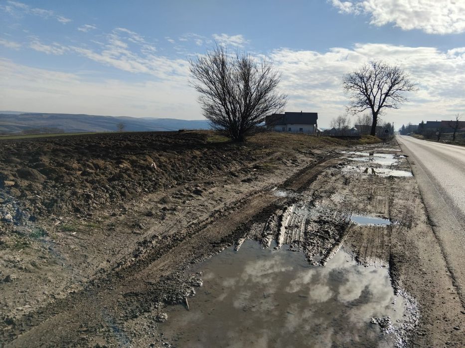 Vând teren intrare Grănicești