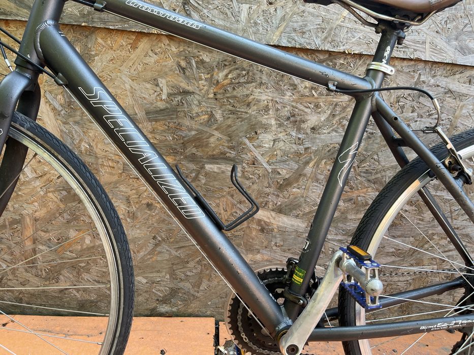Bicicleta specialized crossroads roti 28” cadru aluminiu
