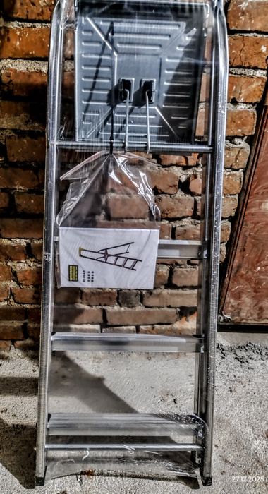 Нови алуминиеви стълби с 4 стъпала "Bayersystem",