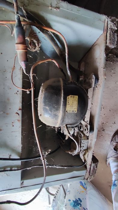 Срочно продаётся холодильник сино