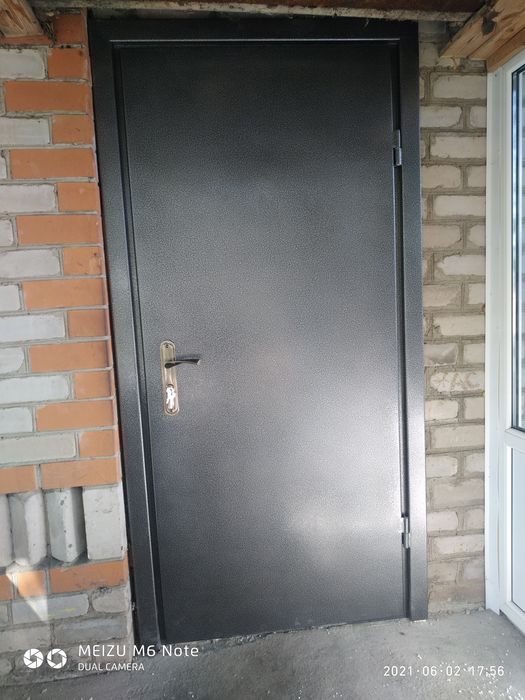 Металлические двери