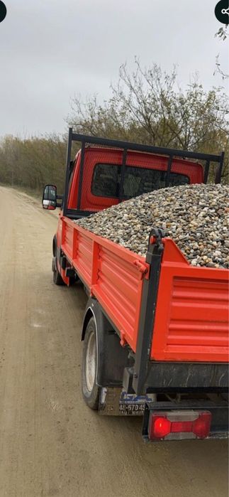 Închiriez buldoexcavator, basculante 8x4, trailer, agregate, agregate