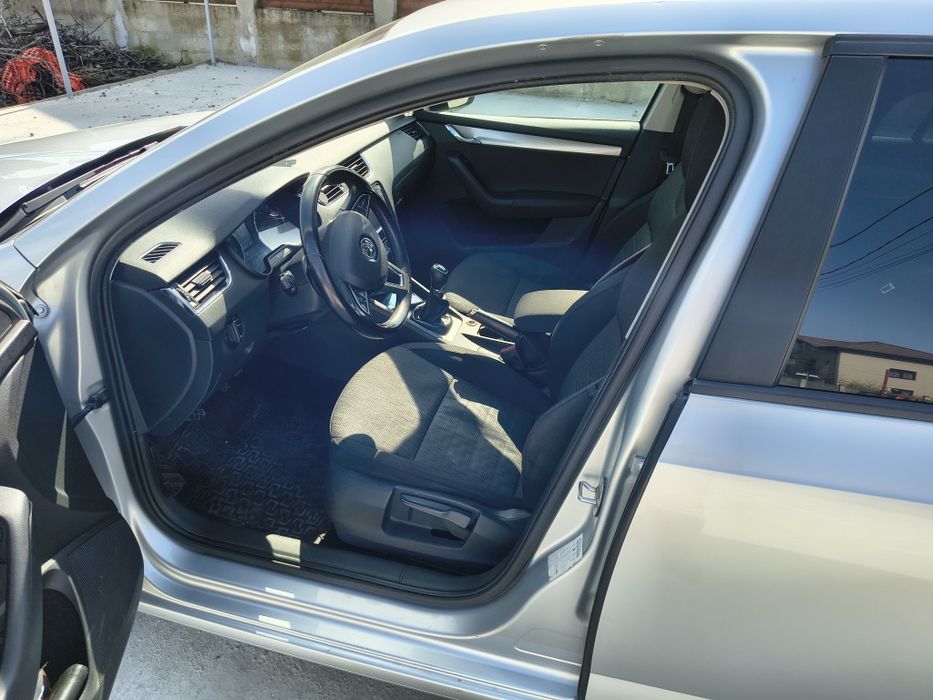 SKODA Octavia 2016 — imagine 5