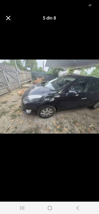 Vând întreg sau dezmembrez Renault Scenic 1.4 anul 2011 preț in privat