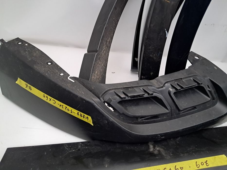 Лайсна калник задна броня лайсна врата Mazda  CX 60