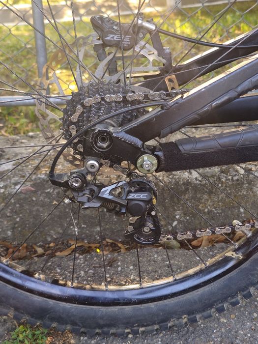 Bicicleta downhill Canyon torque frx
