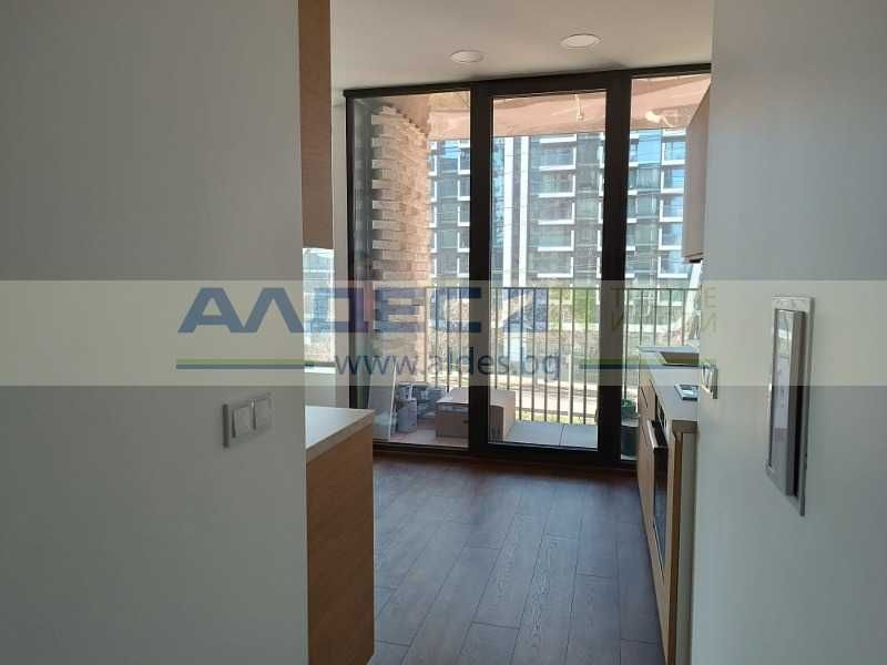 Отдава се едностаен в емблематична сграда на бул. България!