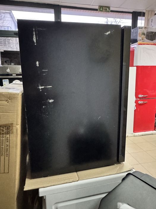 Хладилна витрина HUSKY