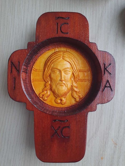 Cruce cu Chipul Domnului Iisus Hristos 14x10 cm Lemn tei culoare mahon