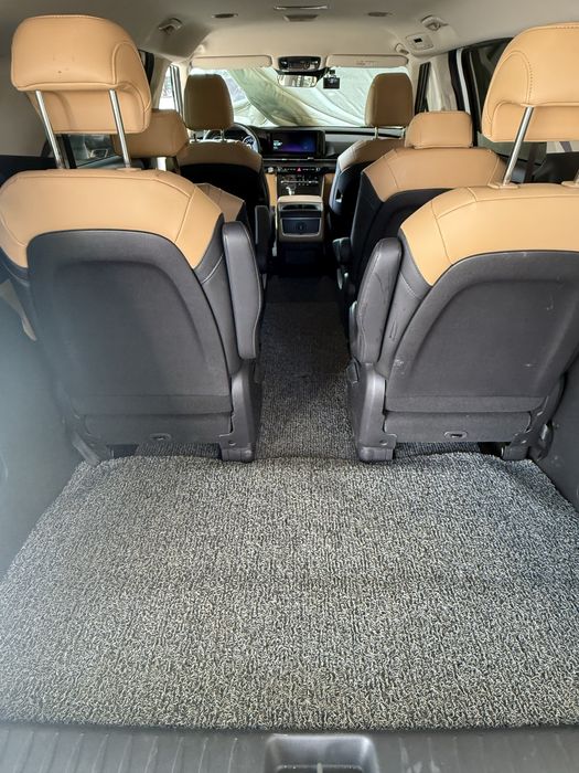 Kia karnival sotiladi  2021 yilgi 27200 km yurgan