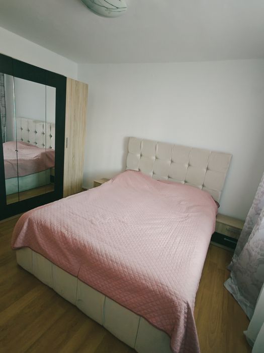 Închiriez apartament  3 camere Trivale Complex 1