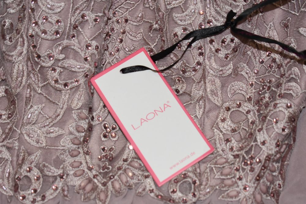 Официална рокля-пепел от рози