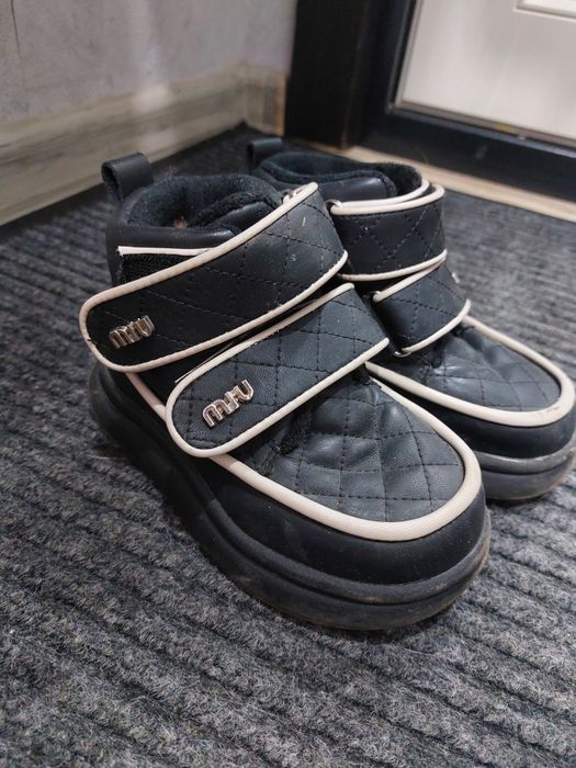 Продам детскую обувь