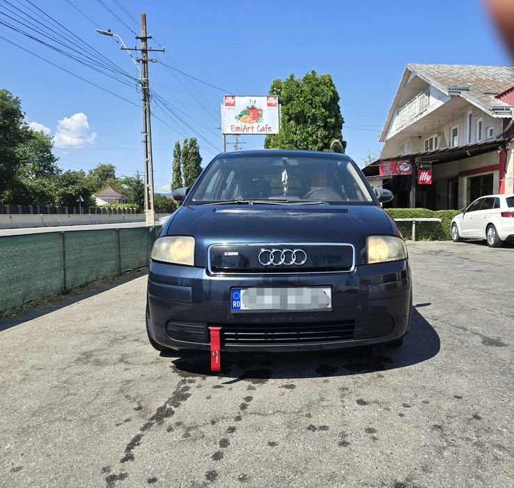Vând Audi A2, an 2001