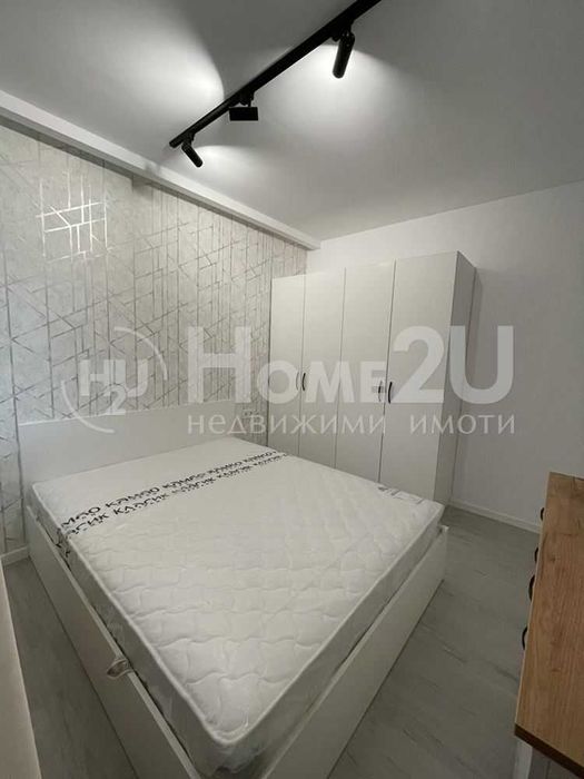 Продава се Тристаен апартамент в Варна, Бриз - 79 кв.м за 2241 €/кв.м - Снимка #5