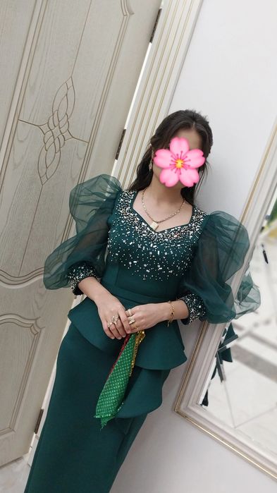 Шикарное вечернее платье