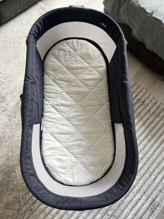 Продам люльку chicco