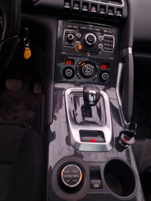 Пежо/Peugeot 3008