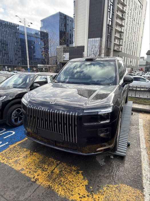 Zeekr 9x (Sotuvga tayyor holatda) Qora va Oq ranglari bor