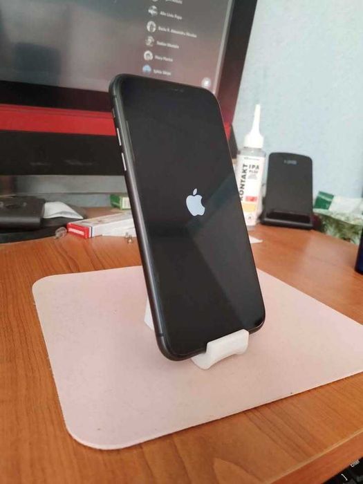 Iphone 11 /64gb ,81% baterie originala