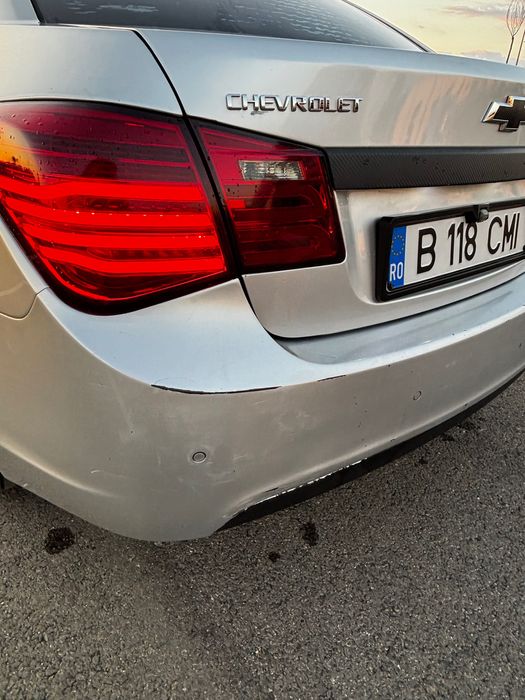 Chevrolet Cruze 1.6 benzină