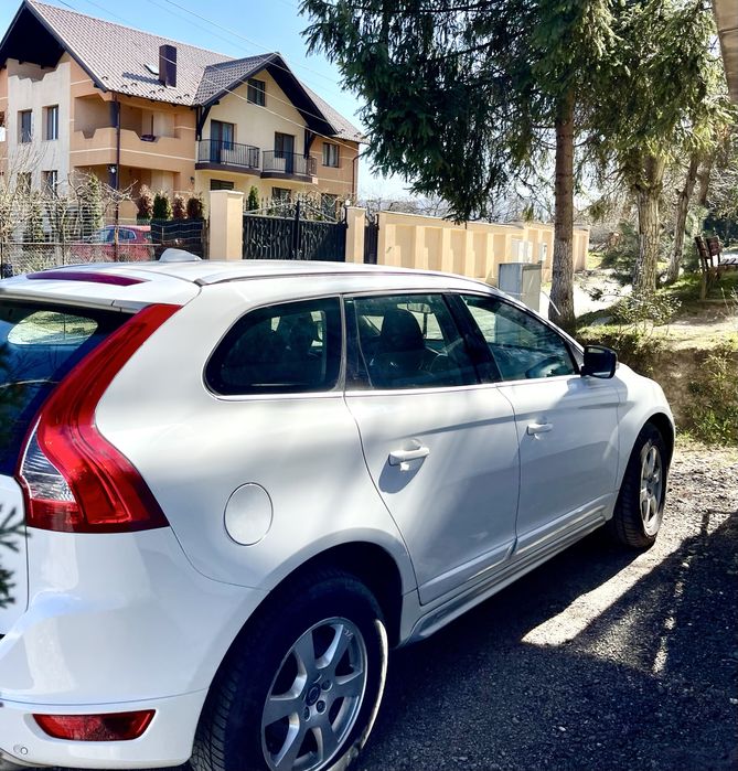 Volvo XC60,Ireprosabila!!R design,2013,2.0,163cp