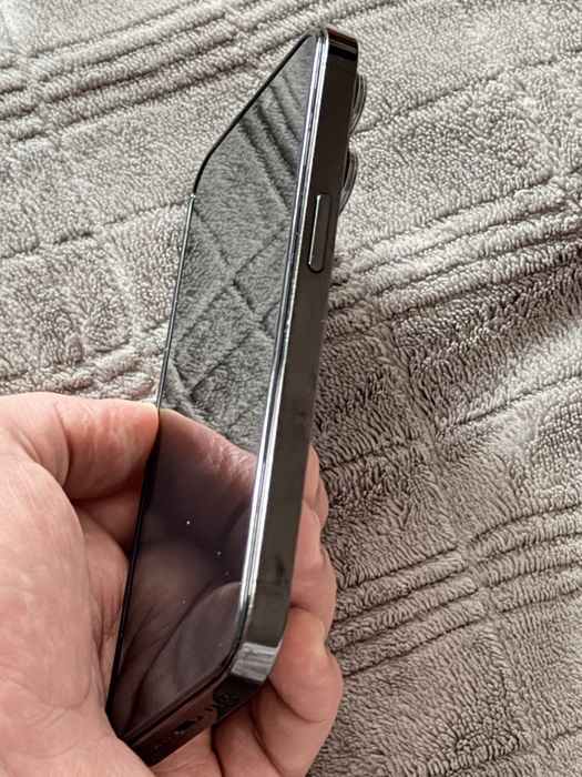 Продам идеальный Iphone 14 Pro 75% 128