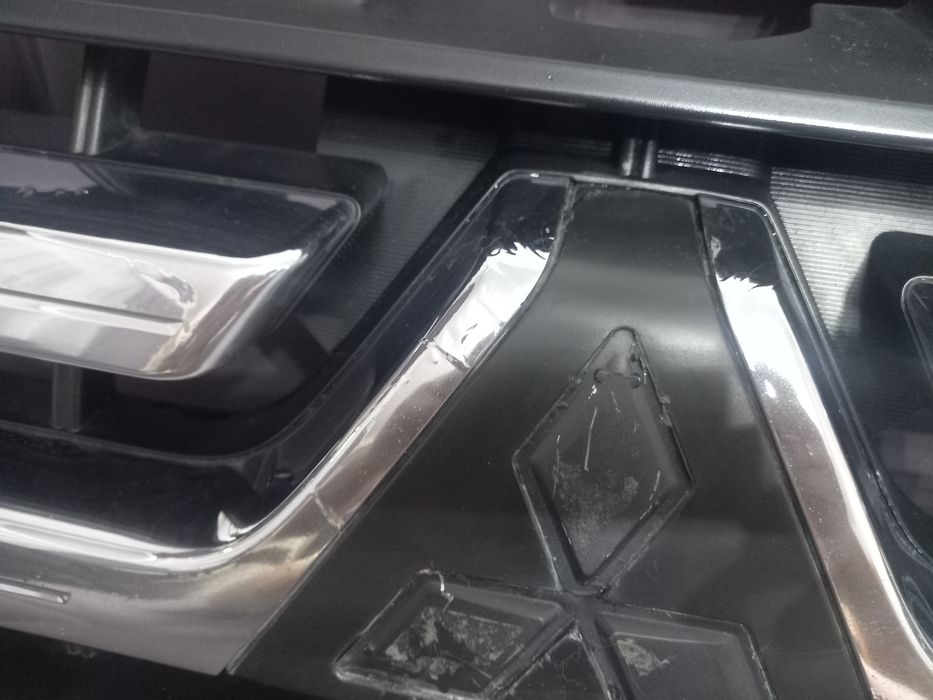 Продам решетку радиатора