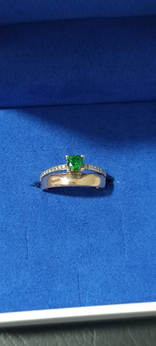 Продам золото  585 пробы.