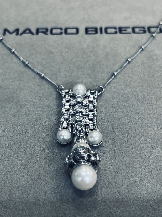 Колие бяло злато и перли 18 к