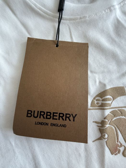 Burberry тениска чисто нова