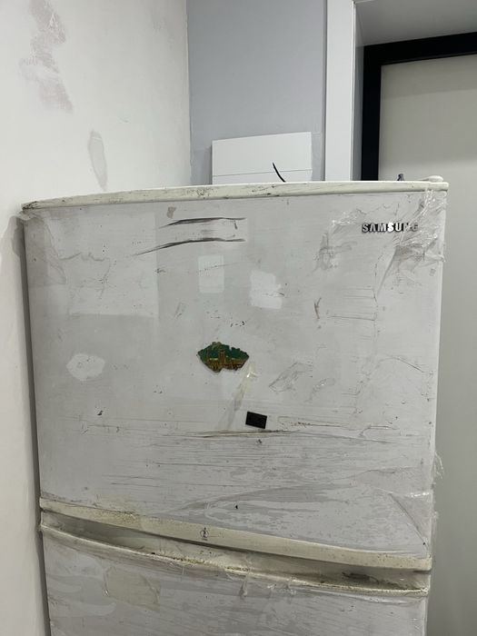 Продаю холодильник samsung