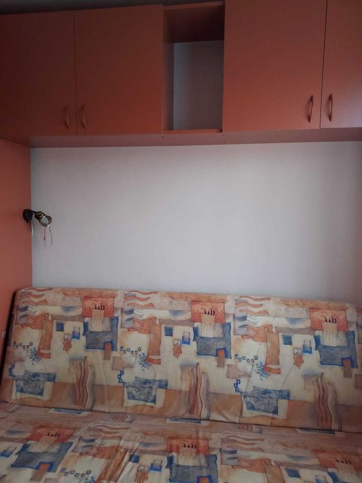 Mobilă dormitor și canapea