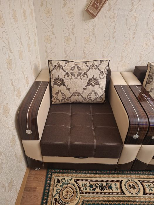 Диван, 2 кресло.