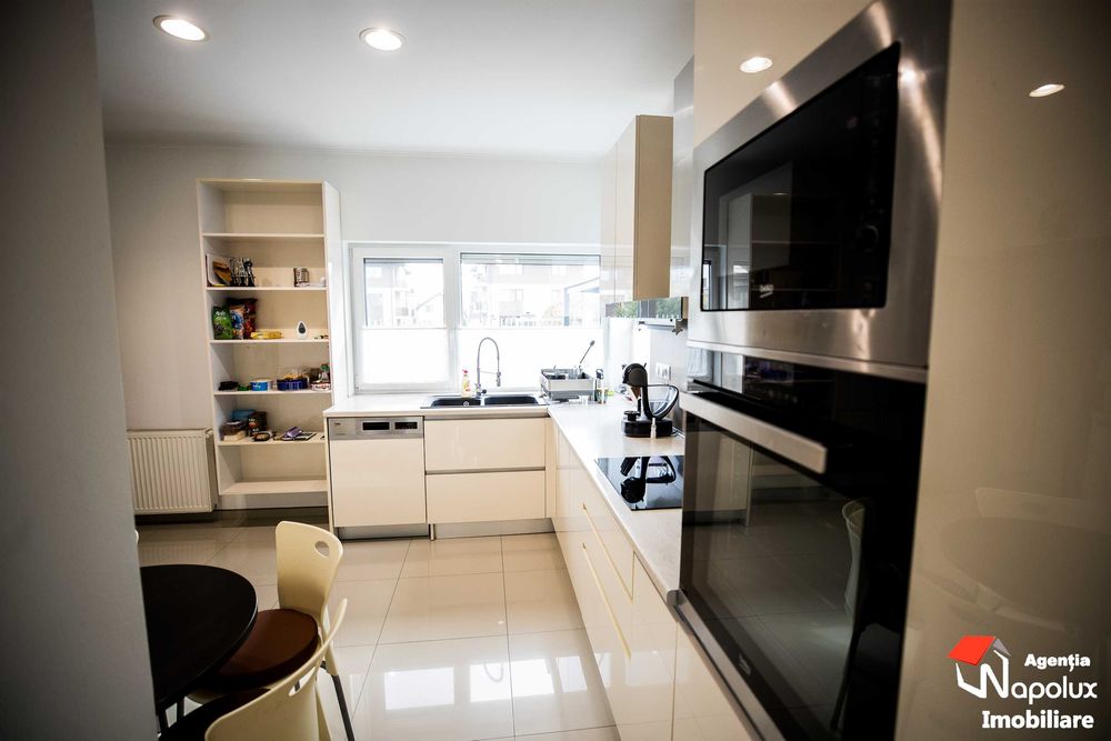 EXCLUSIVITATE – Casă SMART modernă cu piscină