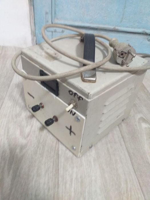 Продам зарядку 14.5  вольт.